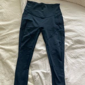 Lulu Pocketed Leggings